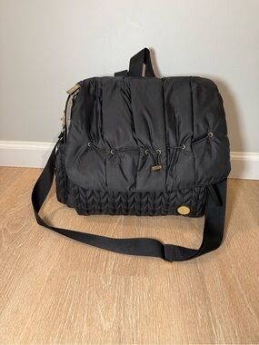 HAPP Paige Carryall Diaper Bag